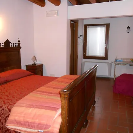 La Torre Del Falco Farmház