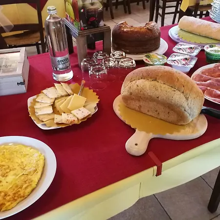 בית חווה La Torre Del Falco *